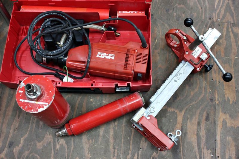 画像1: キレイです！HILTI ヒルティ ダイヤモンドコアドリル DD-80E 買取させていただきました。 (1)